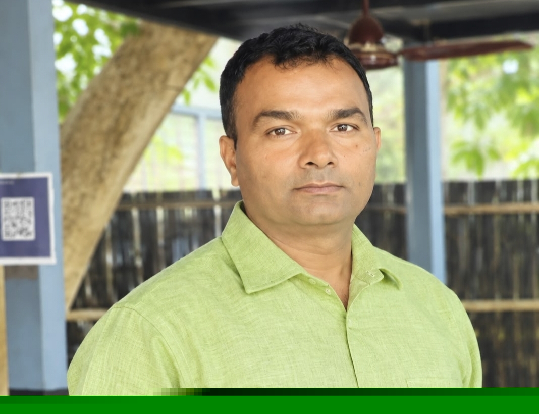 सुनसरीका ट्राफिक प्रहरी वरिष्ठ नायब निरीक्षक रञ्जनकुमार सिंह ‘महिनाको उत्कृष्ट ट्राफिक प्रहरी’ घोषित