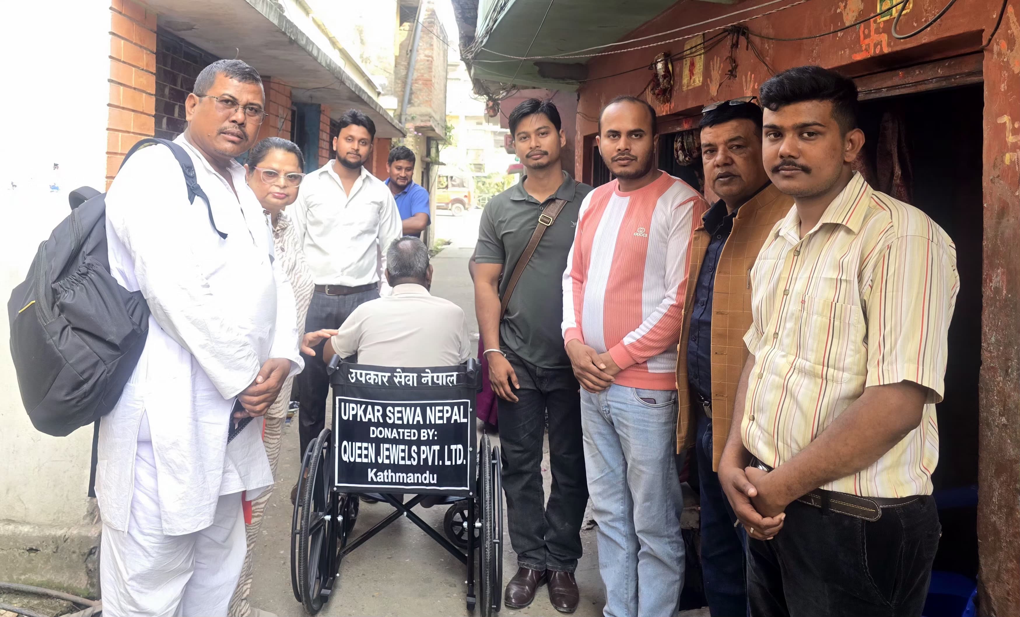 वीरगञ्जमा व्हीलचेयर वितरण