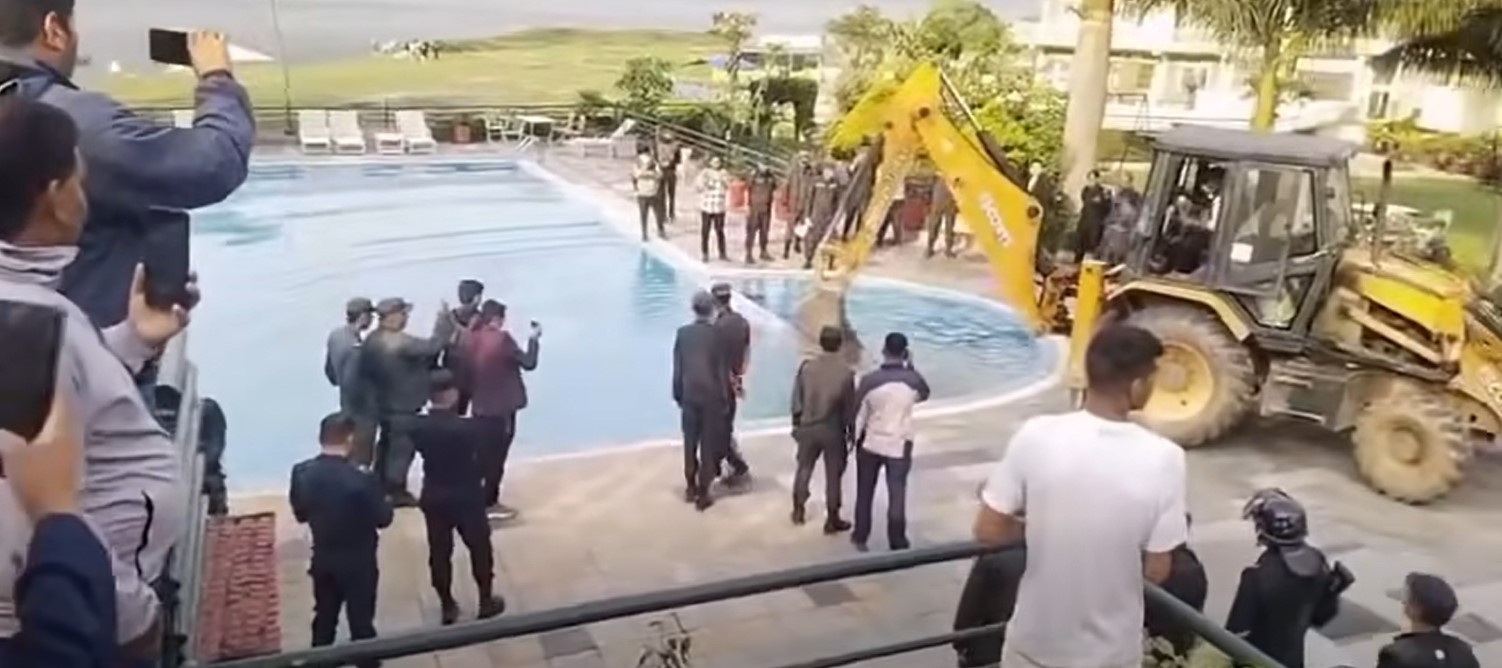 पोखरामा बालेनको डोजर चल्यो