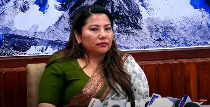 आफूविरूद्व बोल्ने नेताविरूद्व व्यक्तिगत लडाइँ लड्ने रामकुमारी झाँक्रीको चेतावनी