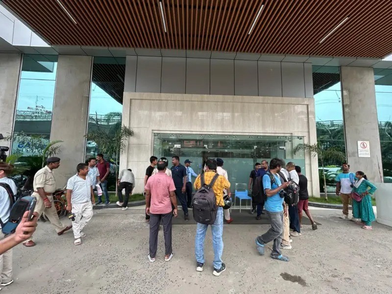 जेल सजाय काटिरहेका कैदी उपचार गराउन जाँदा अस्पतालको बेडमै गोली हानी हत्या