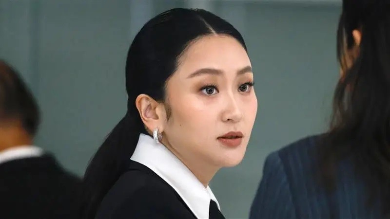 कम्बोडियाली नेतासँगको फोन वार्ता 'लिक' भएपछि थाई अदालतले प्रधानमन्त्रीलाई बर्खास्त गर्‍यो