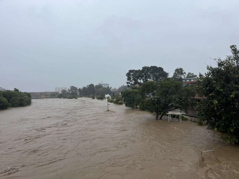 एक दर्जन नदिको जलसतह खतराको तहमाथि, प्रमुख आठ नदिको बहाव घट्दो