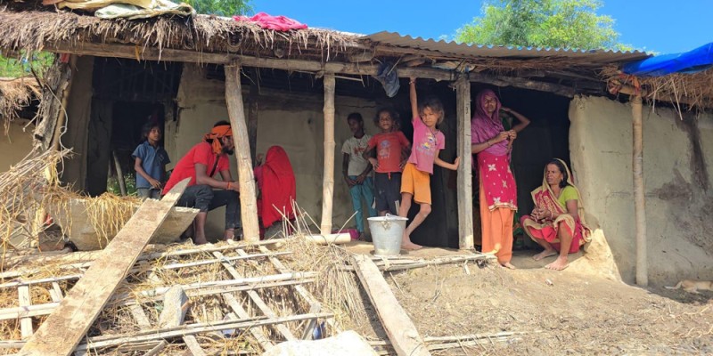 सामान्य विवादले ठूलो रुप लिँदा दलित बस्तीमा तोडफोड र लुटपाट