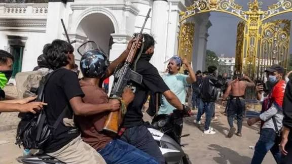 जेनजी प्रदर्शनमा लुटिएका ७१८ थान हतियार फिर्ता