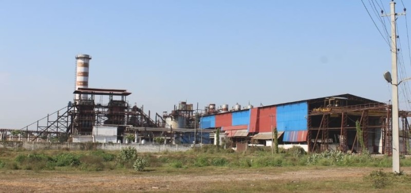 तीन चिनी मिलले थाले उखु पेल्न