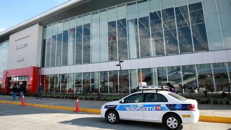 बोलिभियामा सैन्य कार्गो विमान दुर्घटना हुँदा ११ जनाको ज्यान गयो