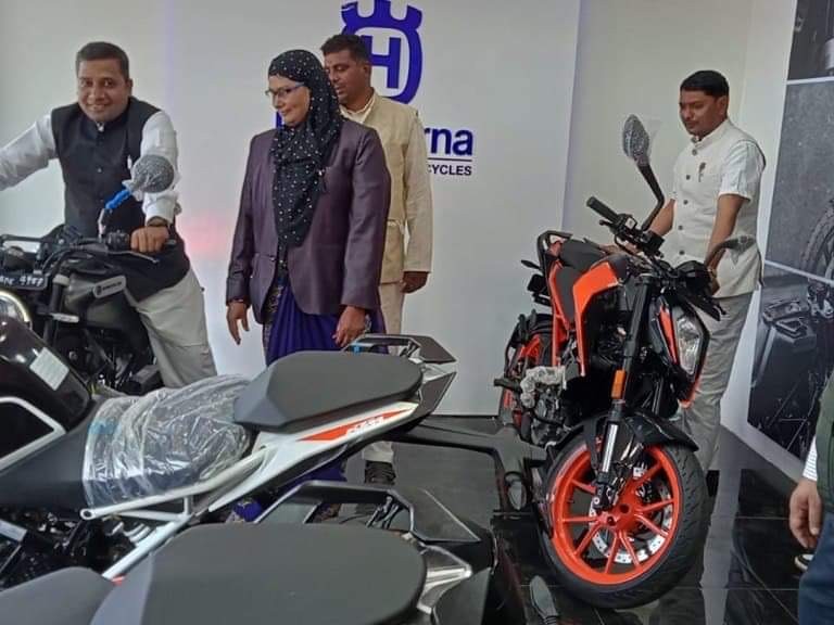 वीरगंजमा किस्तामा KTM मोटरसाइकल उपलब्ध गराउने सोरुमको उद्घाटन सम्पन 