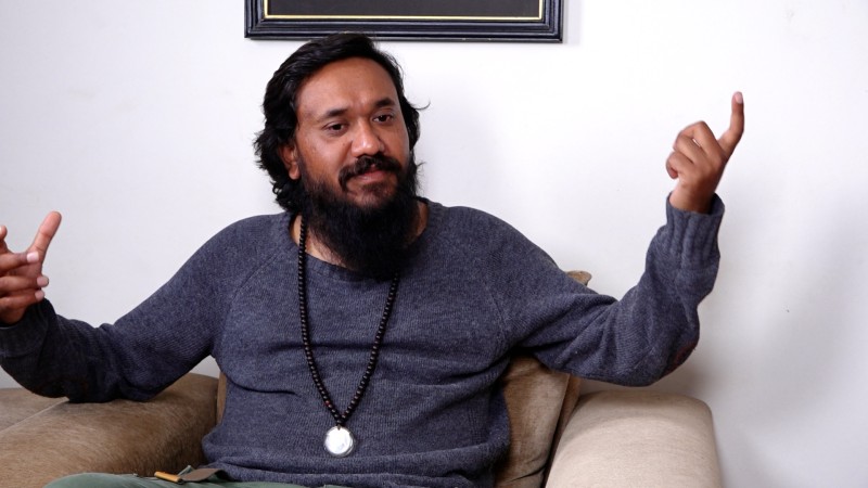 ‘सांसदलाई नै फसाउन खोजिए आम नागरिकको के हाल होला?’ भन्दै खगेन्द्र सुनारको प्रहरीमाथि प्रश्न