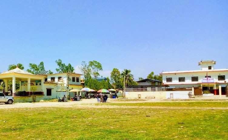 सरकारी कार्यालयहरूमा विचौलिया अझै सक्रिय