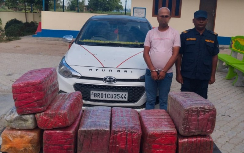 पर्सामा गाँजा र कारसहित भारतीय नागरिक पक्राउ