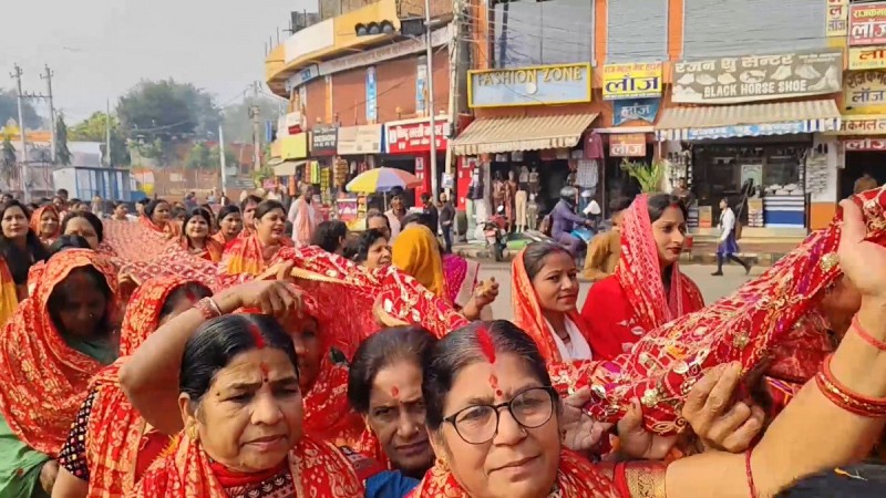 शनिबार वीरगञ्जमा चुनरी यात्रा
