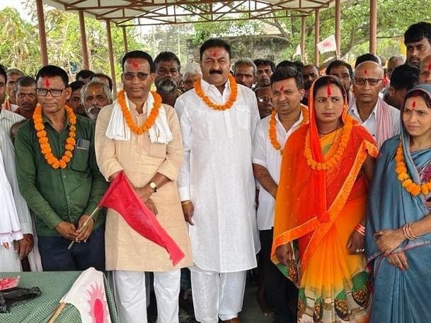 जसपाबाट निर्वाचित वडा अध्यक्षले एमालेमा प्रवेश