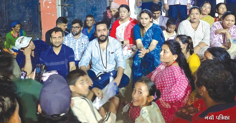 प्रहरी हिरासतमा युवकको मृत्युले सिन्धुली तातियो: सांसद धर्नामा, निष्पक्ष छानबिनको माग चर्कियो