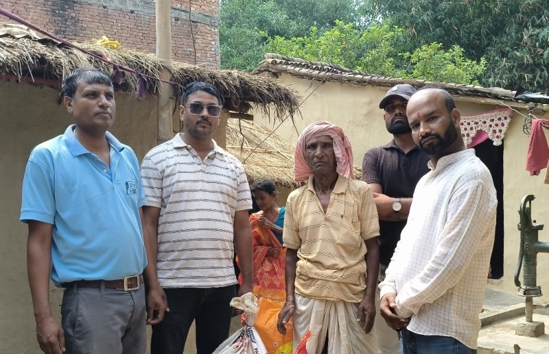 भवानीपुरका कुर्मी परिवारको विवाहमा कानु युथको सहयोग, २५ हजार बराबरको खाद्य सामग्री हस्तान्तरण