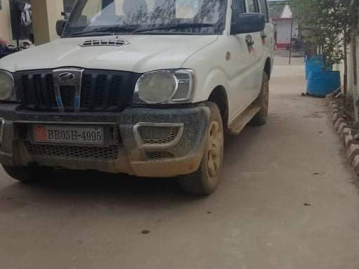 पर्सा प्रहरीद्वारा अवैध तरिकाले नेपाल भित्रेको भारतीय स्कर्पियो गाडी बरामद ।