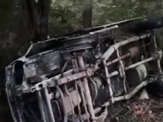 माछा लिएर काठमाडौं जादै गरेको पिकप भ्यान दुर्घटना ।