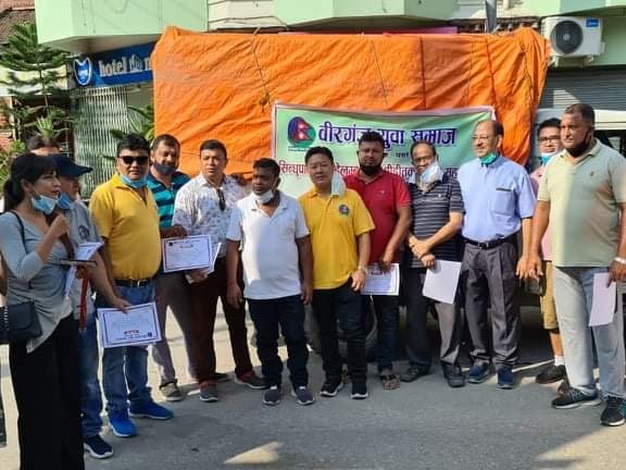 वीरगंज युवा समाजले हेलम्बुका बाढी पहिरो प्रभावितका लागि पठायो राहत।