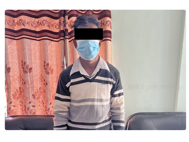 श्रोत नखुलेको ९ लाख ५० हजार नेपाली रुपैयाँसहित एक भारतीय पक्राउ।