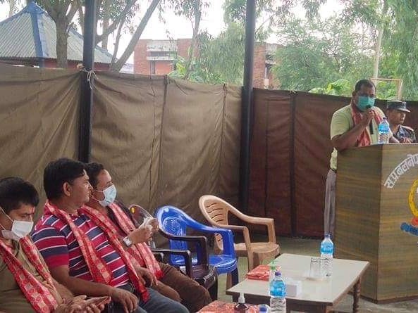 सशस्त्र प्रहरी बलद्वारा पर्साका निर्वाचित पत्रकारहरुलाई सम्मान।