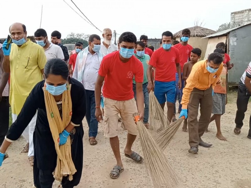 जय माँ दुर्गा भवानी पूजा समितिद्वारा सरसफाइ कार्यक्रम सम्पन्न।