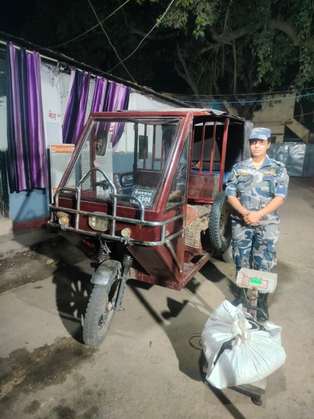 सशस्त्र प्रहरीद्वारा दस किलोग्राम सुक्मेल बरामद 