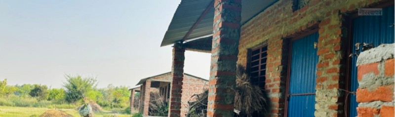 डोम समुदायका लागि निर्मित ‘जनता आवास’ अनुदानको घर प्रयोगविहीन
