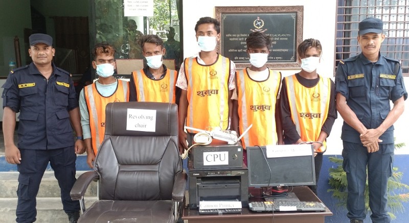नगरपालिकाको कार्यालयमा चोरी गर्ने पाँच जना पक्राउ
