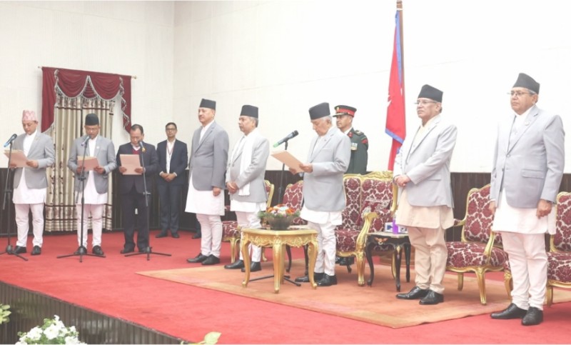 नवनियुक्त तीन मन्त्रीद्वारा शपथ