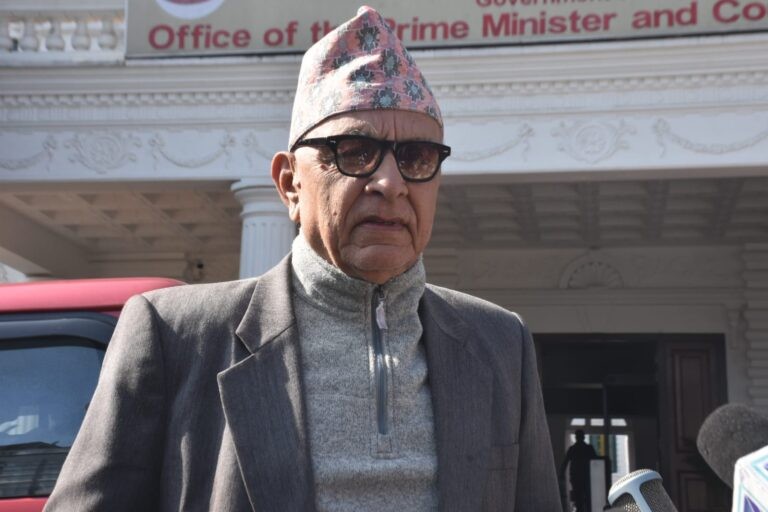 पूर्वराजालाई तीनकुने घटनासँग जोडेको भन्दै राप्रपा नेता लोहनीको आपत्ति, बालेनसँग मागे जवाफ