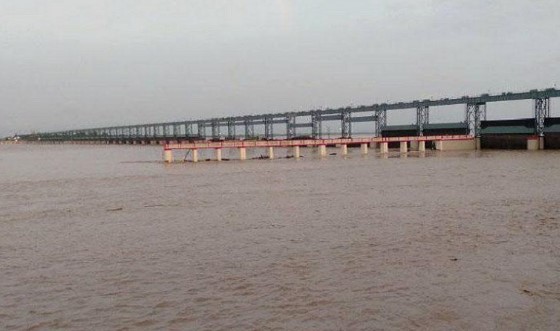 कोशी ब्यारेजका सबै ढोका खोलिए, सतर्क रहन आग्रह