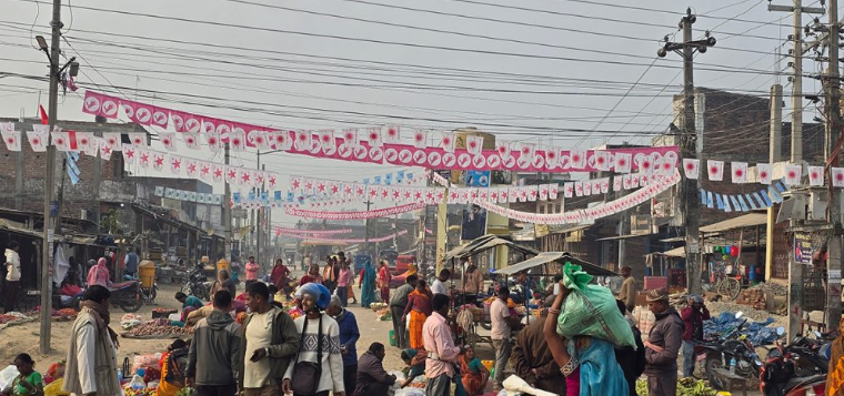 मधेशमा रोकिएन आचारसंहिता उल्लंघन, झन्डाले झिलिमिली सार्वजनिक स्थल