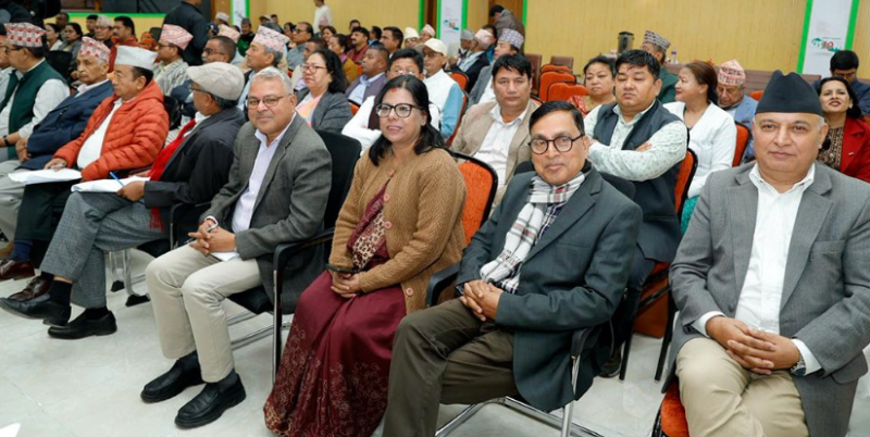 पराजयबारे कांग्रेसमा छुट्टाछुट्टै तर्क : बीबीसीको भिडियो, नेताका घरमा पैसा जलेको भिडियो, नेताहरूको असहयोग