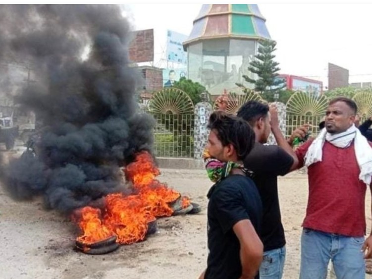 सर्वोच्चको फैसला विरुद्ध जनकपुरमा पनि प्रदर्शन।