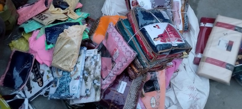 गौरबाट भन्सार छलीको कपडा र मोटरसाइकलसहित एक जना पक्राउ