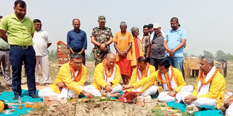 मुख्यमन्त्री सिंहद्वारा शैक्षिक प्रयोगशाला भवनको शिलान्यास
