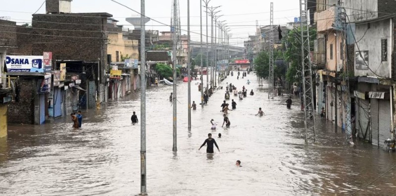 पाकिस्तानमा बाढीका कारण २०० बढीको मृत्यु