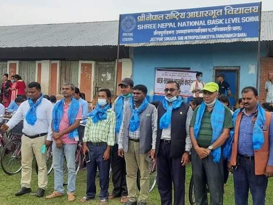 कक्षा आठमा अध्यनरत ३० जना छात्राहरूलाई साइकल वितरण।