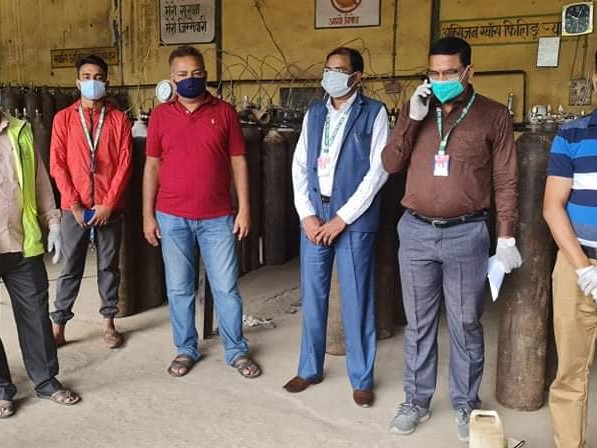 क्याट पर्साको हिमाल अक्सिजन प्रालिमा अनुगमन, कालोबजारी गरेको खुलासा।