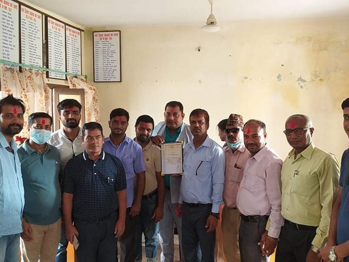 नेपाल बार एसोसिएसनद्वारा नेपाल पत्रकार महासंघ पर्सा शाखामा निर्वाचितलाई सम्मान।