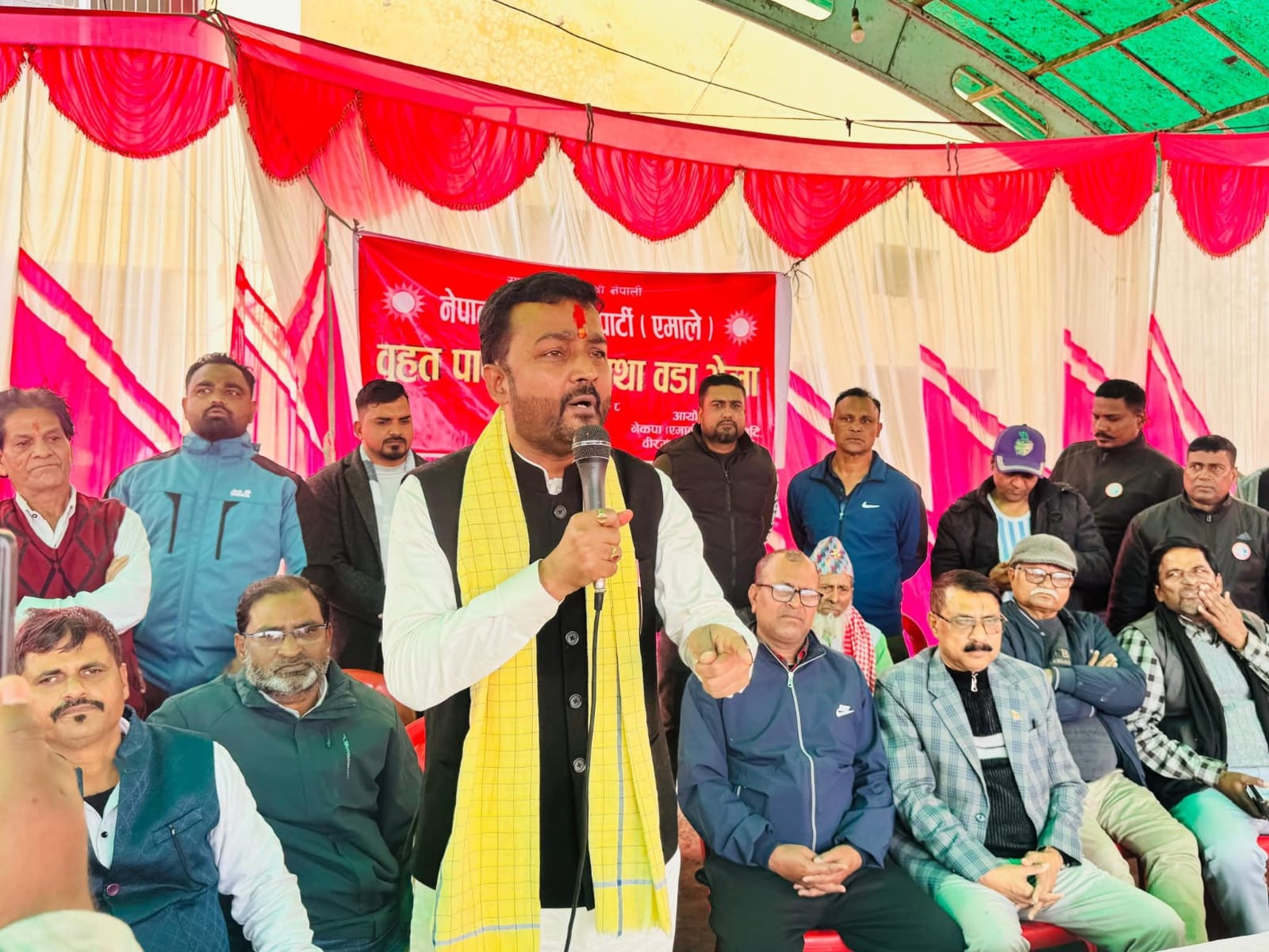 अवसरको राजनीतिमा प्रदीप यादव : सिद्धान्तभन्दा पद रोजेको आरोप