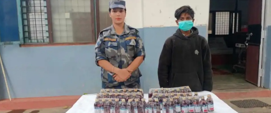 वीरगन्ज नाकाबाट बाेरामा लुकाएर लागू ओैषध भित्र्याउँदै गरेका एक बालक पक्राउ