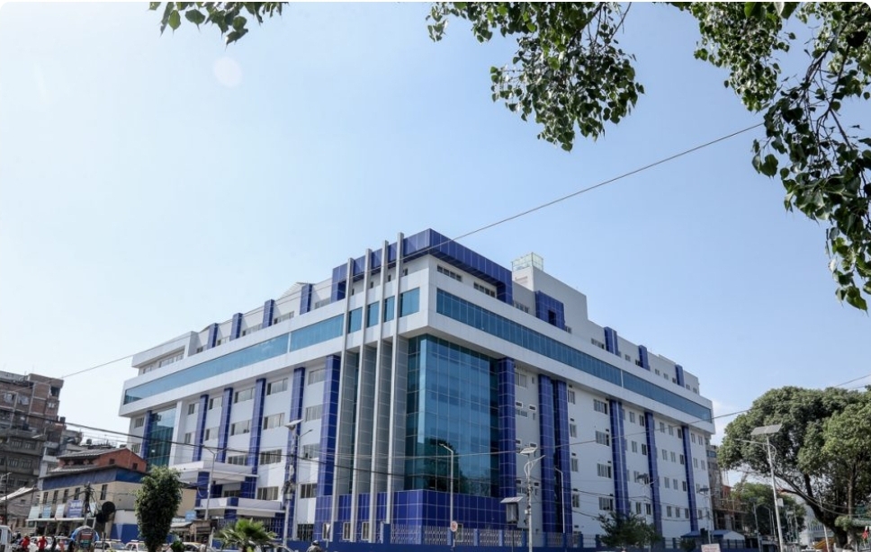 वीर अस्पतालमा बिरामीको टिकट वितरणमा डिजिटल सेवाको शुरुवात।