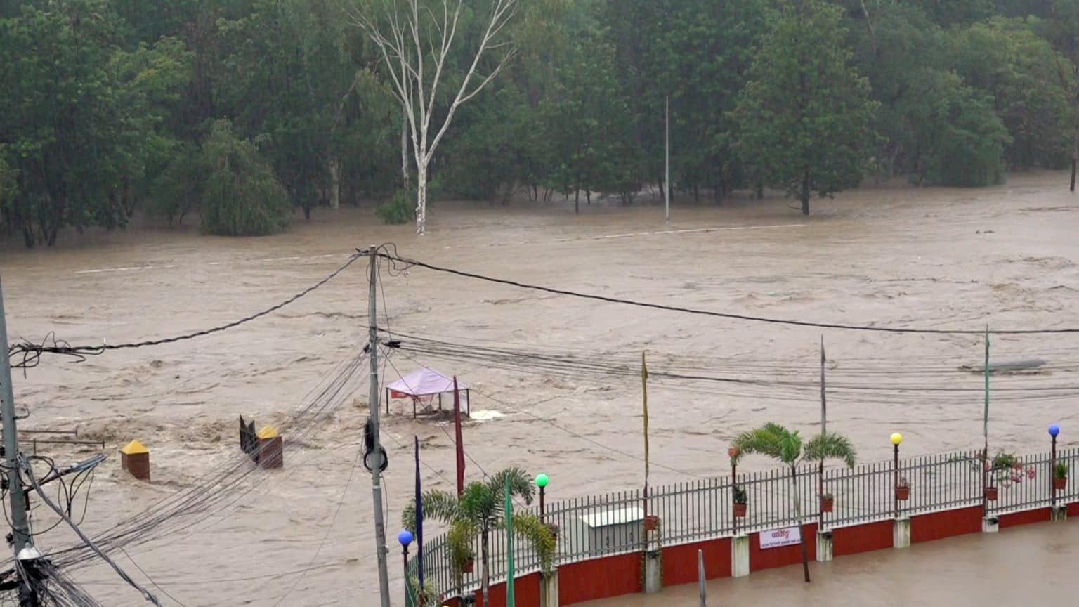 बाढी-पहिरो अपडेट : हालसम्म २३३ जनाको मृत्यु, २२ जना बेपत्ता