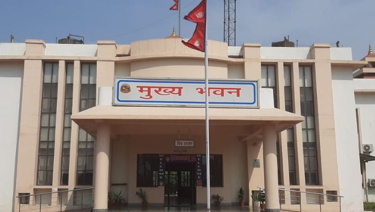 वीरगञ्ज भंसारमा ठूलो घोटाला एउटै ट्रकमा ७५% कम मूल्यांकन, वीरगञ्ज भंसारमा ‘सेटिङको खेल’: कर्मचारी मिलेमतोमा करोडौं राजस्व गोजीमा