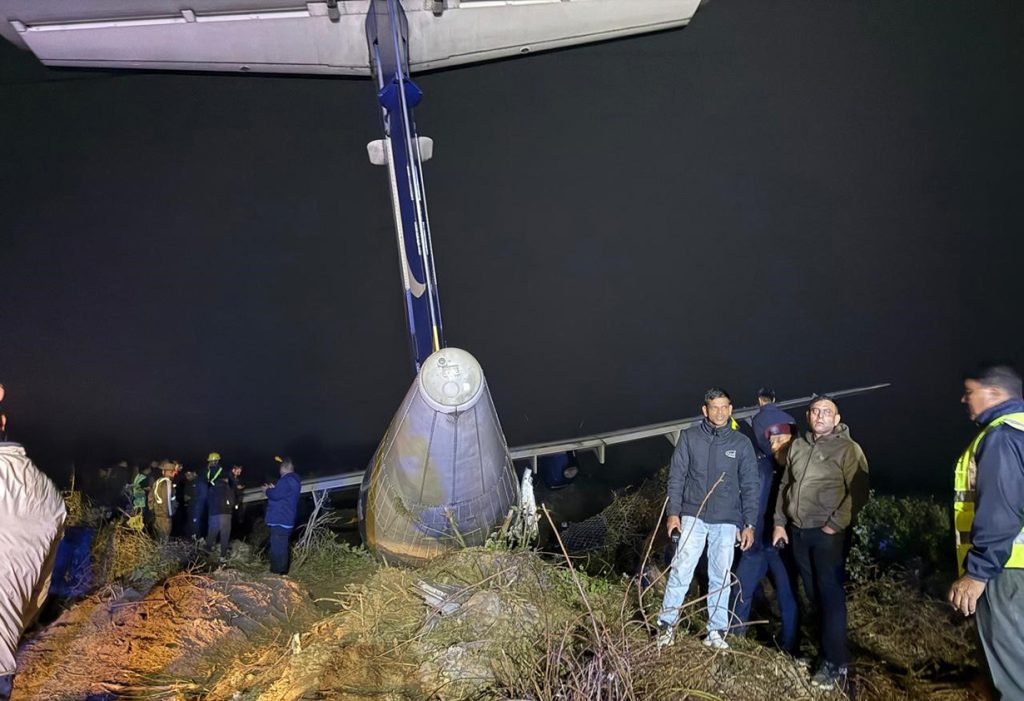 बुद्ध एयरको प्रष्टीकरण : ढोका खोल्न प्रयास भएको हो तर जोखिम थियो