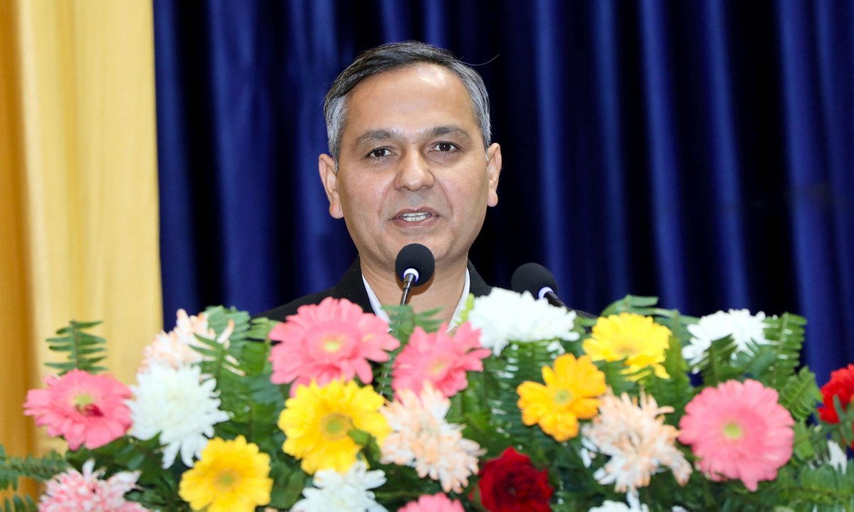 गृहमन्त्री अर्याललाई राष्ट्रिय सभा सदस्य सिफारिस गर्ने निर्णय राष्ट्रपति कार्यालयमा होल्ड